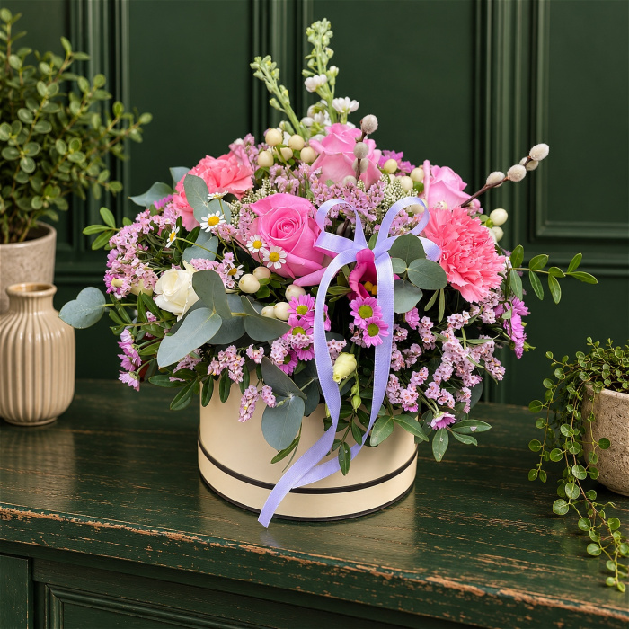 Hat box collection  | FLORIST CHOICE HAT BOX