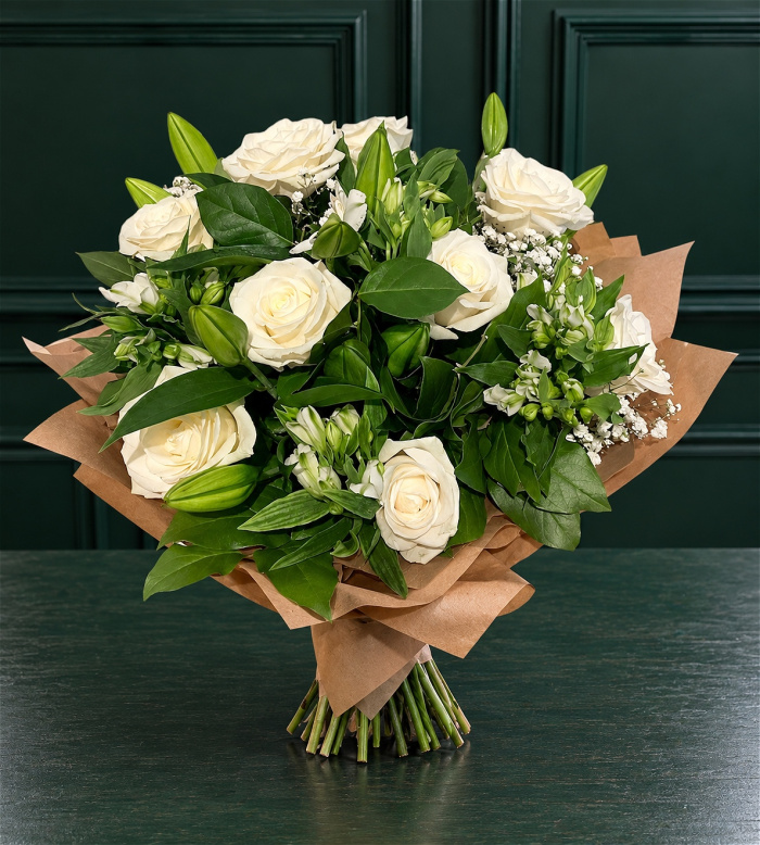 Christmas Collection | The bouquet collection | The Valentine’s Day collection | WHITE SERENITY