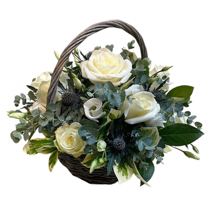 Basket arrangements  | The Mother’s Day collection  | The Valentine’s Day collection  | NATURAL BASKET ARRANGEMENT