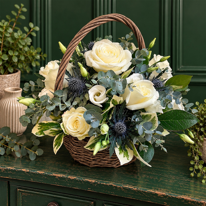 Basket arrangement collection | Christmas Collection | The Mother’s Day collection | The Valentine’s Day collection | NATURAL BASKET ARRANGEMENT