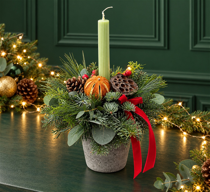 Christmas Collection | FESTIVE CANDLE ARRANGEMENT