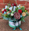 Christmas | Festive hat box arrangement