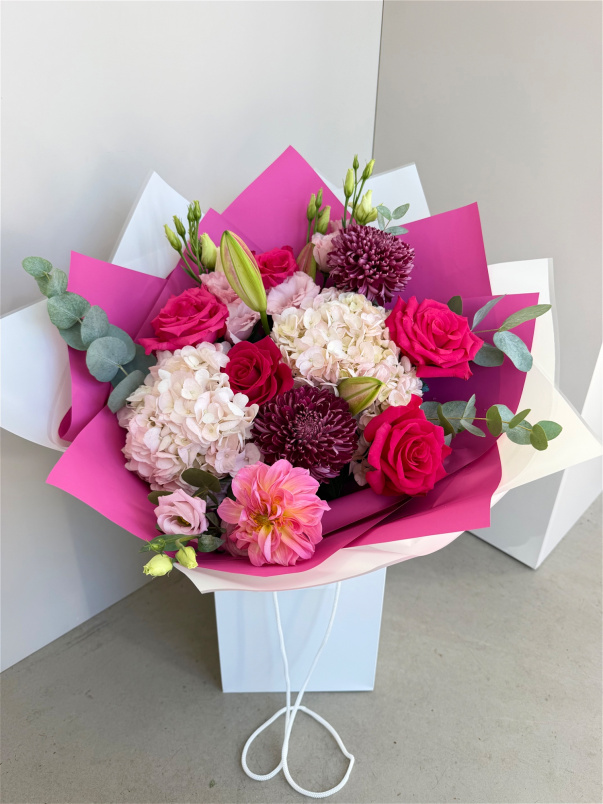 Bouquets | Hot Pink Florist Choice Bouquet
