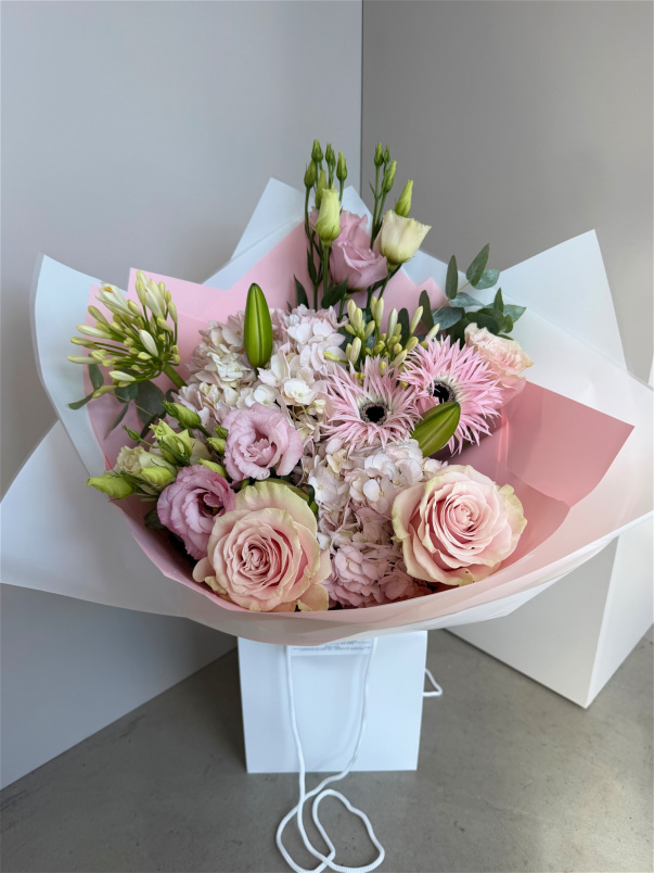 Bouquets | Pale Pink Florist Choice Bouquet