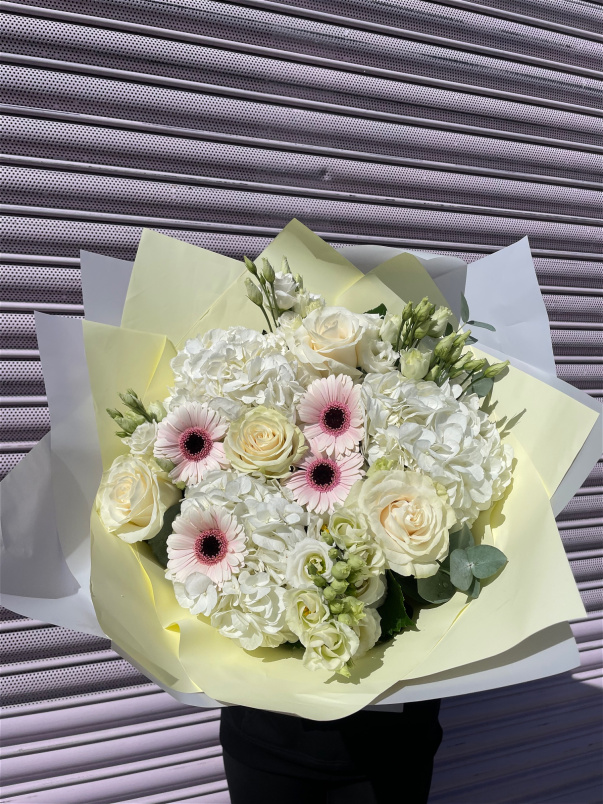 Bouquets | Summer Collection | Coconut