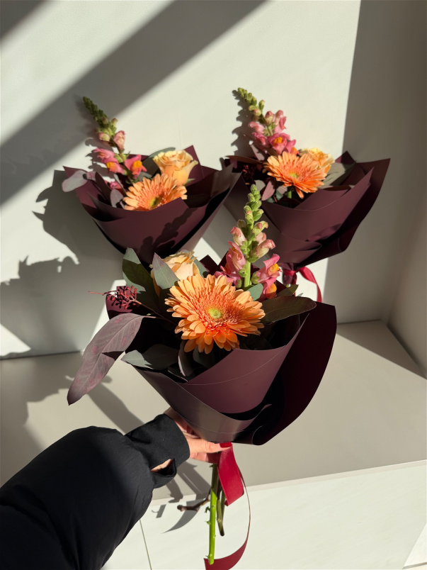 Bouquets | £10 Spooky Season Bouquets