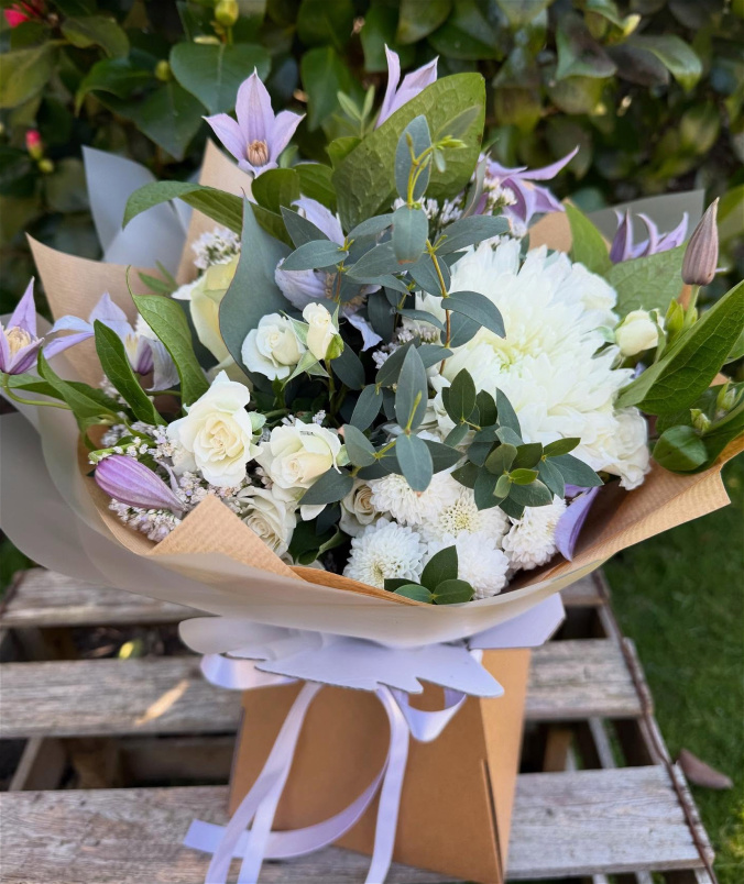 Bouquets | White and Purple