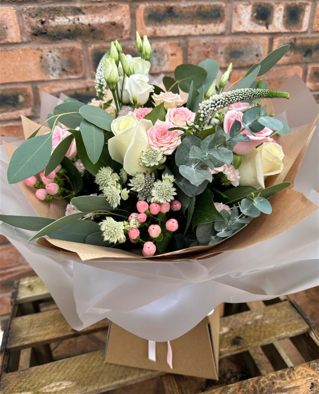 Bouquets | White and Pink