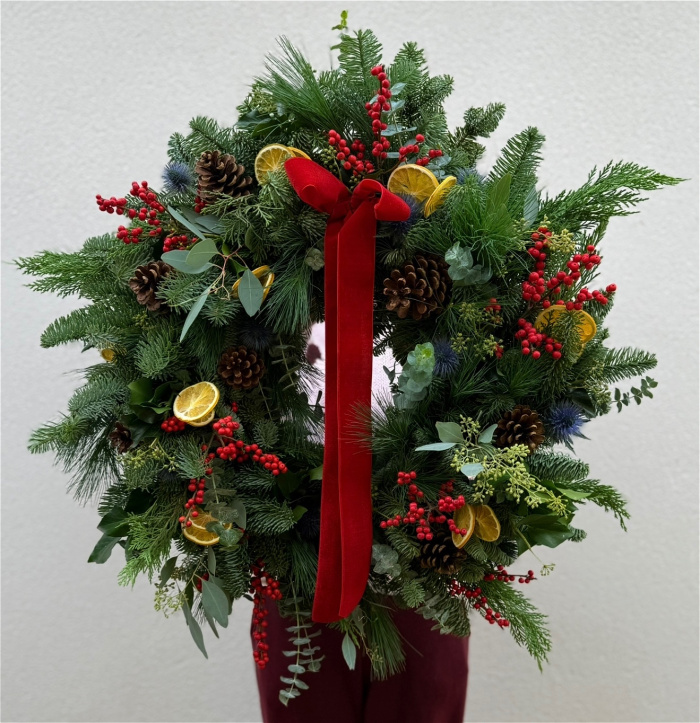 Fresh Christmas Wreaths | The Traditional
