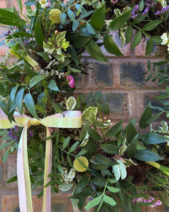 Spring Wreaths | Living Spring Wreath Kit