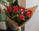 Pre-Order For Valentines St Albans, Hatfield, Welwyn Garden City & Surrounding Areas | classic Explorer roses in kraft paper SPECIAL OFFER