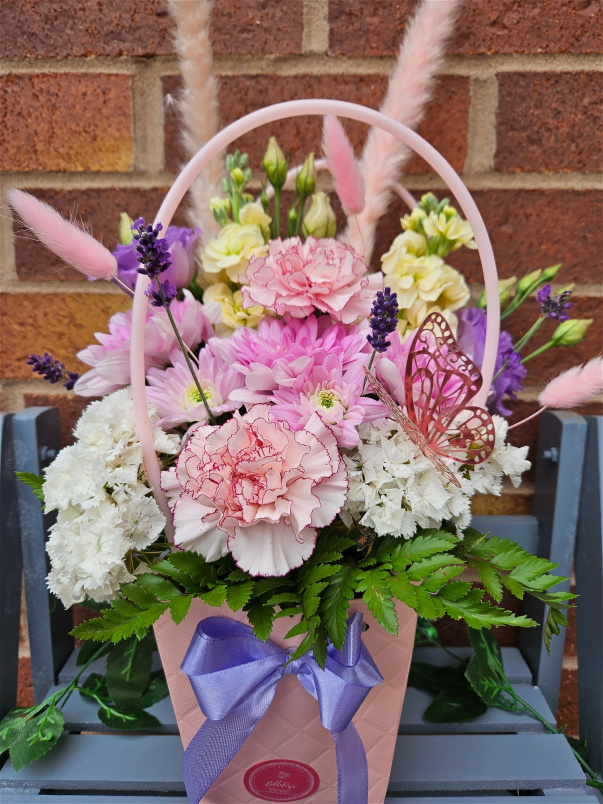 Bouquets | Floral gifts | Mother's Day Floral gifts | Bag full of colour