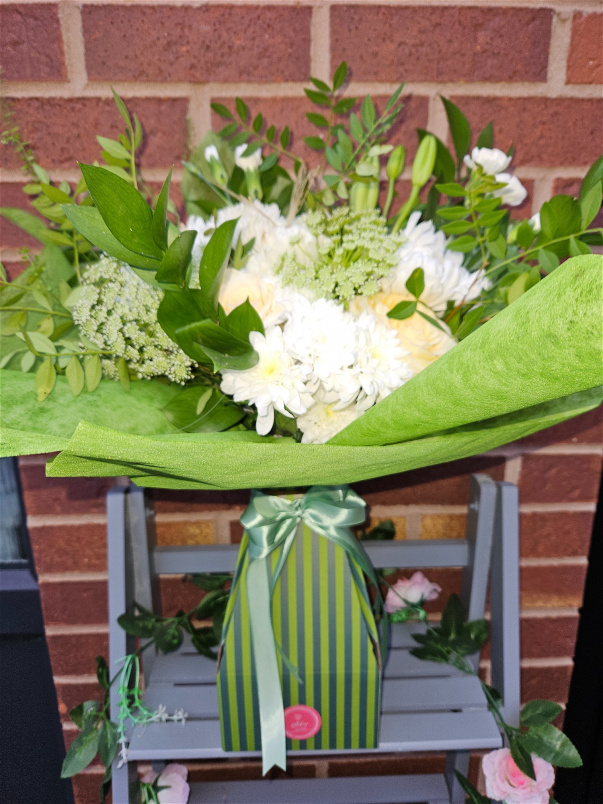 Bouquets | Upsell gifts | Living vase bouquets