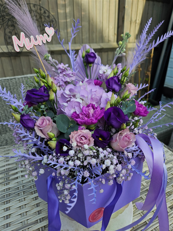 Luxury Princess Bouquets | Mother's Day | Upsell gifts | Parma Violet Flowerbox