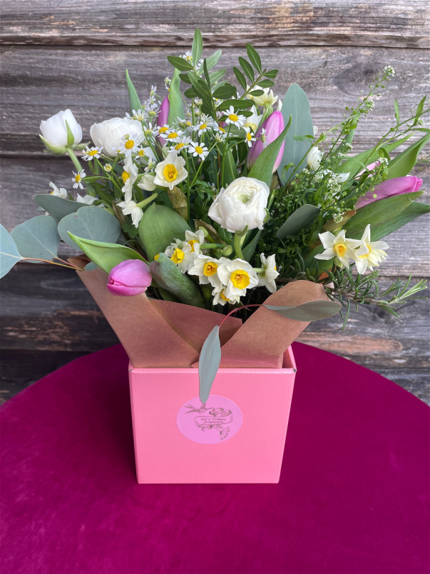 Bouquets | Valentine's Day | Simply Spring