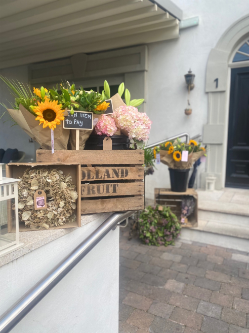 Anna May Floristry | Lucan | Finally a Florist in Lucan Village