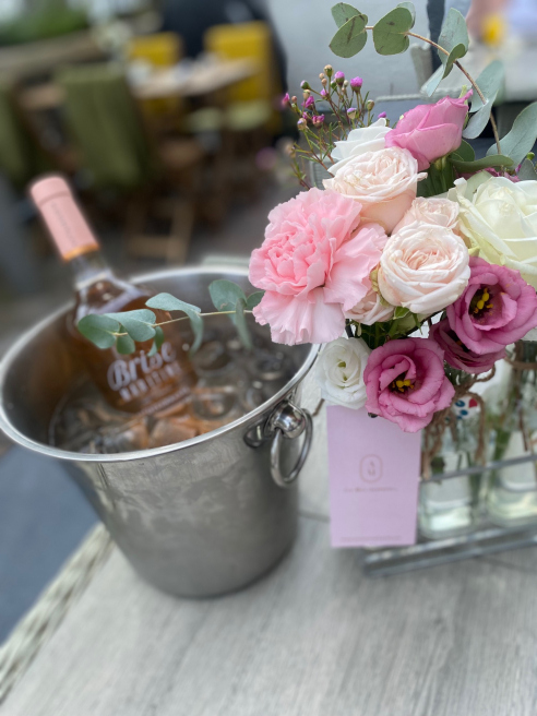 Anna May Floristry | Lucan | Finally a Florist in Lucan Village