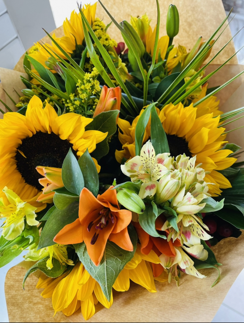 Anna May Floristry | Lucan | Experience the Joy of Fresh Flowers, Introducing Our Flower Subscription Service with Nationwide Delivery