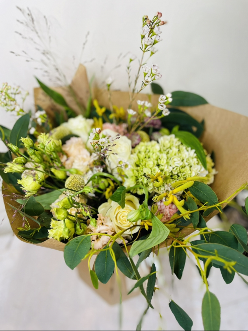 Anna May Floristry | Lucan | Experience the Joy of Fresh Flowers, Introducing Our Flower Subscription Service with Nationwide Delivery