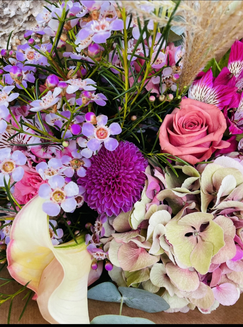 Anna May Floristry | Lucan | Experience the Joy of Fresh Flowers, Introducing Our Flower Subscription Service with Nationwide Delivery