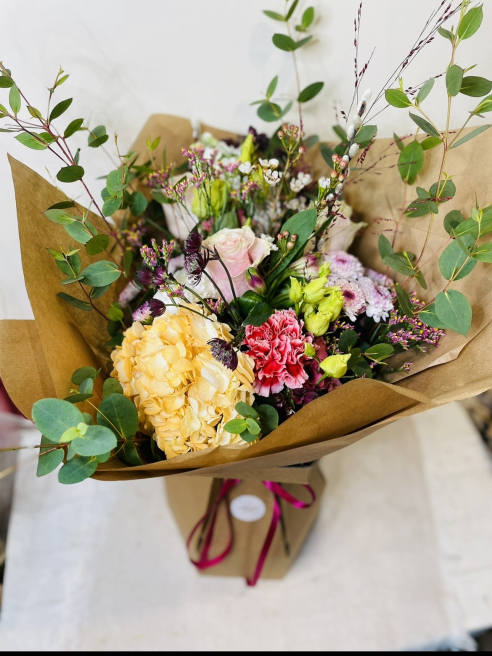 Anna May Floristry | Lucan | Experience the Joy of Fresh Flowers, Introducing Our Flower Subscription Service with Nationwide Delivery