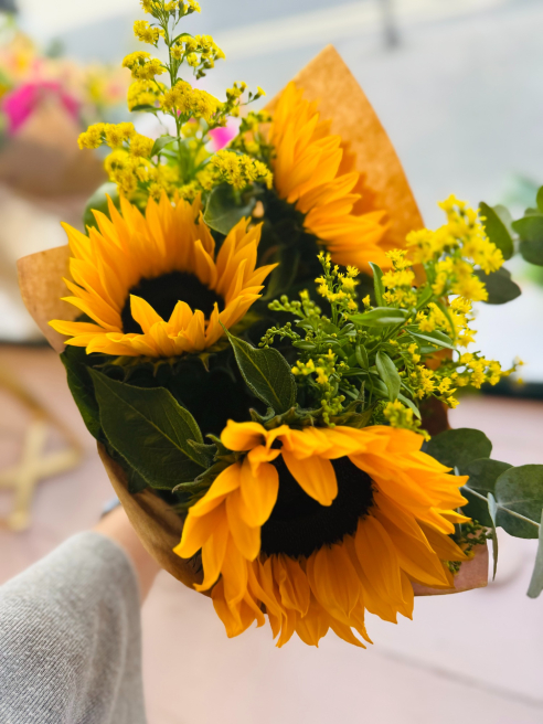 Anna May Floristry Ltd  | Rathgar | Rathgar Florist Same Day Flower Delivery Across Dublin Anna May Floristry