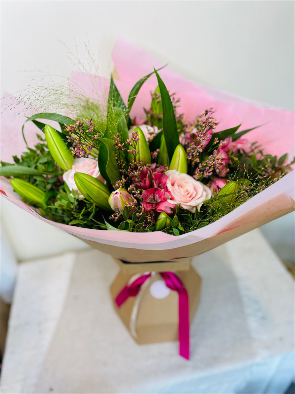 Bouquets | Luxury Rose & Lilly Bouquet