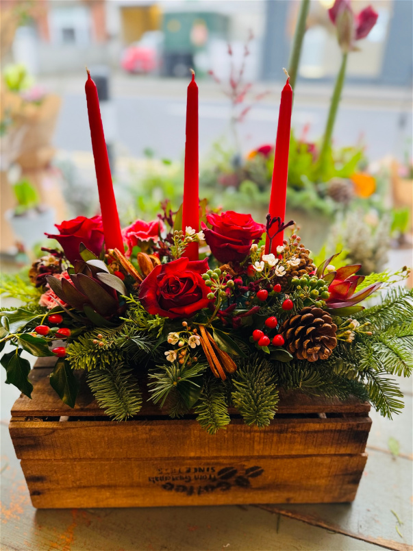 Christmas | Elegant Winter Table Arrangements – Add Festive Charm to Your Table