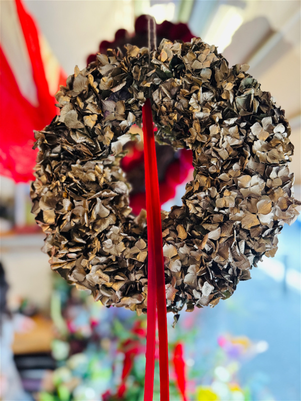 Christmas | Wreaths  | Gold Hydrangea Wreath