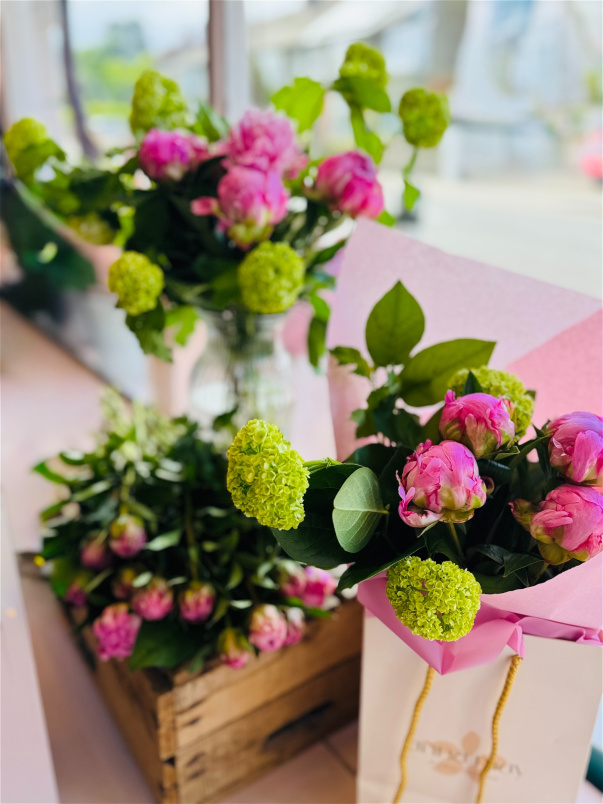 Bouquets | The Flower Note Drop - Dreamy Peony