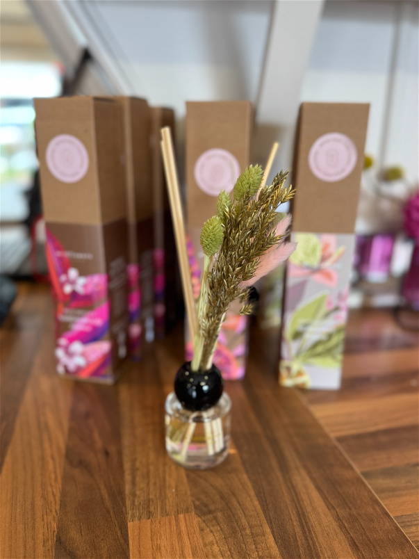 Gifts | Dried Floral Reed Diffuser