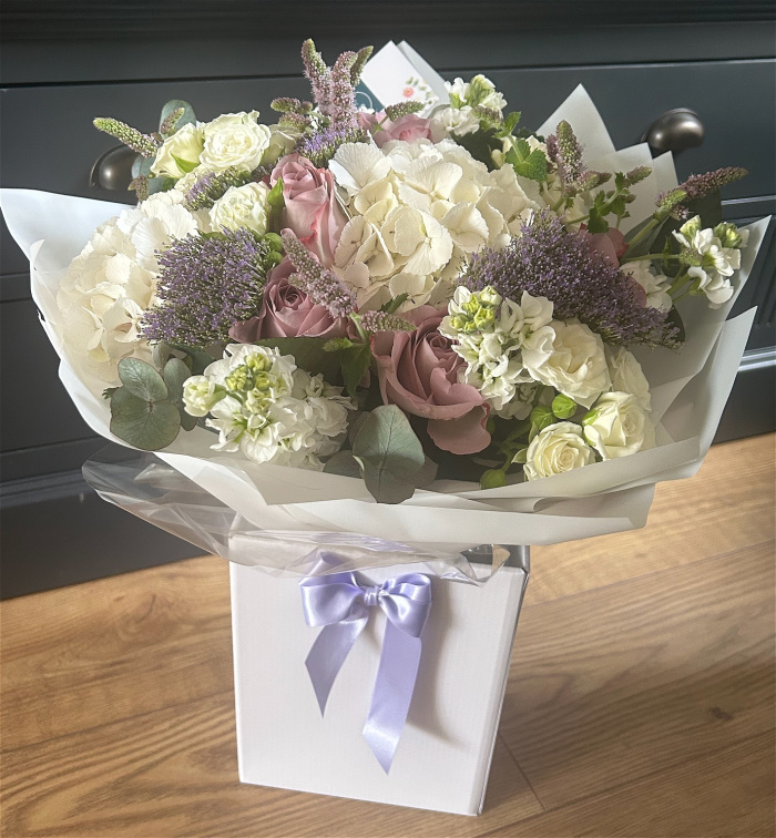 Bouquets | Lovely in Lilac