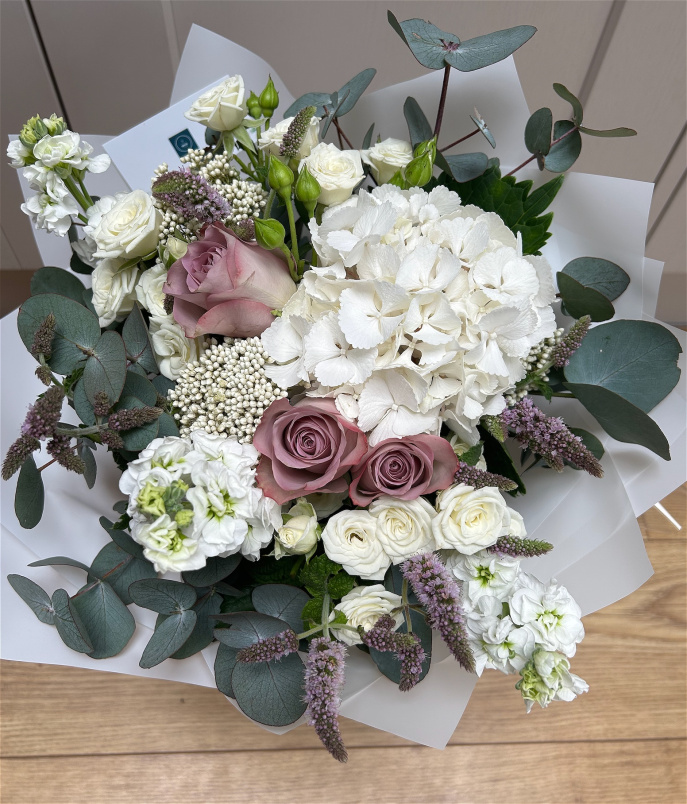 Bouquets | Lovely in Lilac