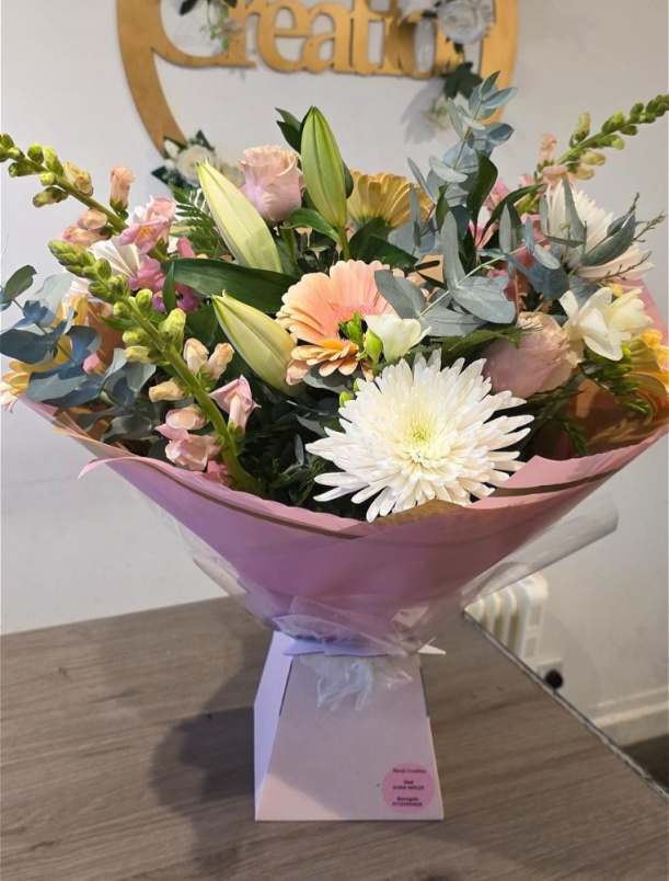 Mother's Day | Pink and White Handtied