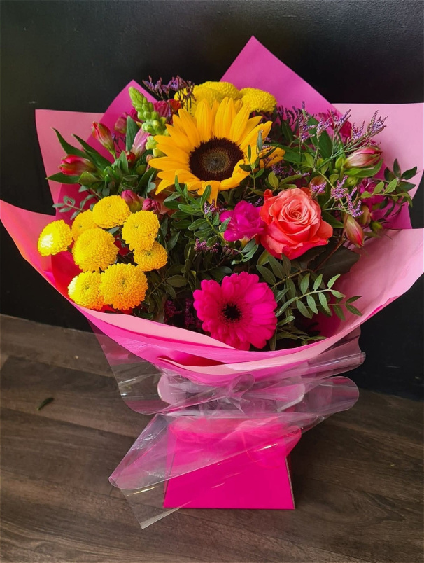 Mother's Day | Vibrant Handtied