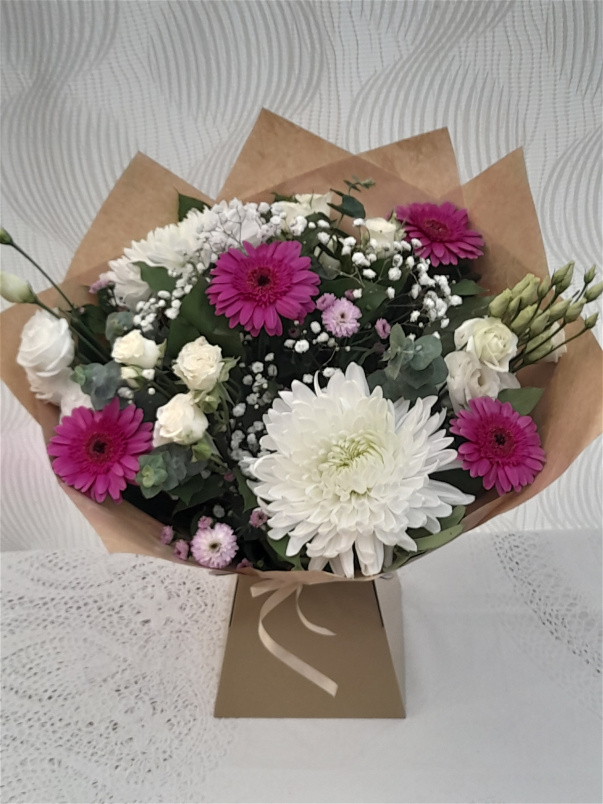 Hand-Tied Bouquets | Touch of Pink