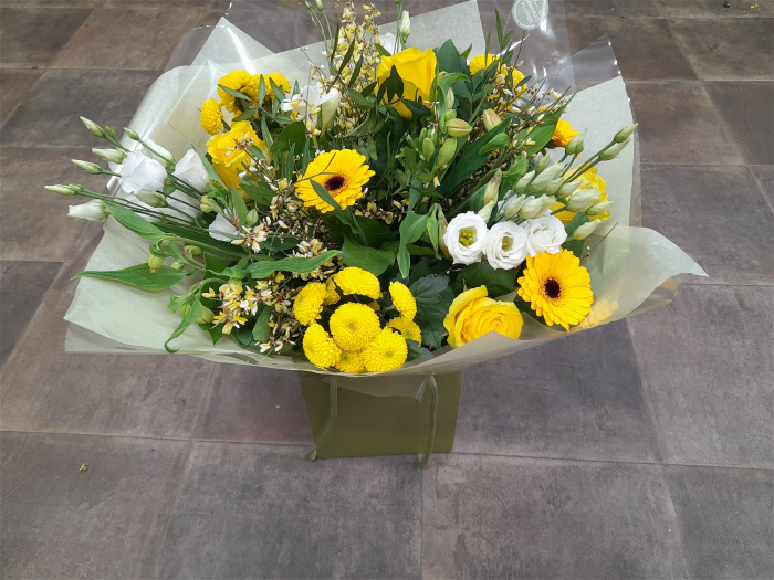 Hand-Tied Bouquets | Sunshine