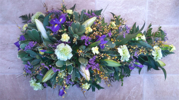 Funeral-Teardrop Sprays | Mixed of Flowers Spray