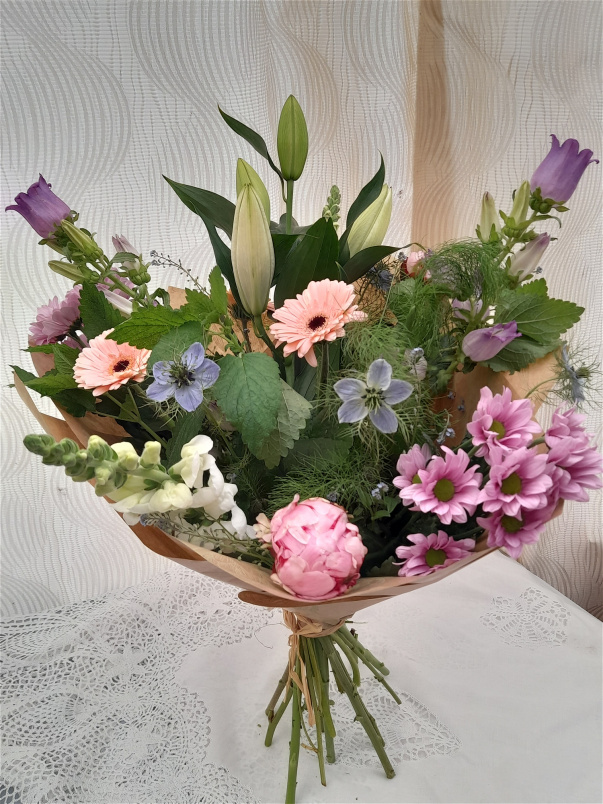 Hand-Tied Bouquets | Florist Choice Bunch - Pastel
