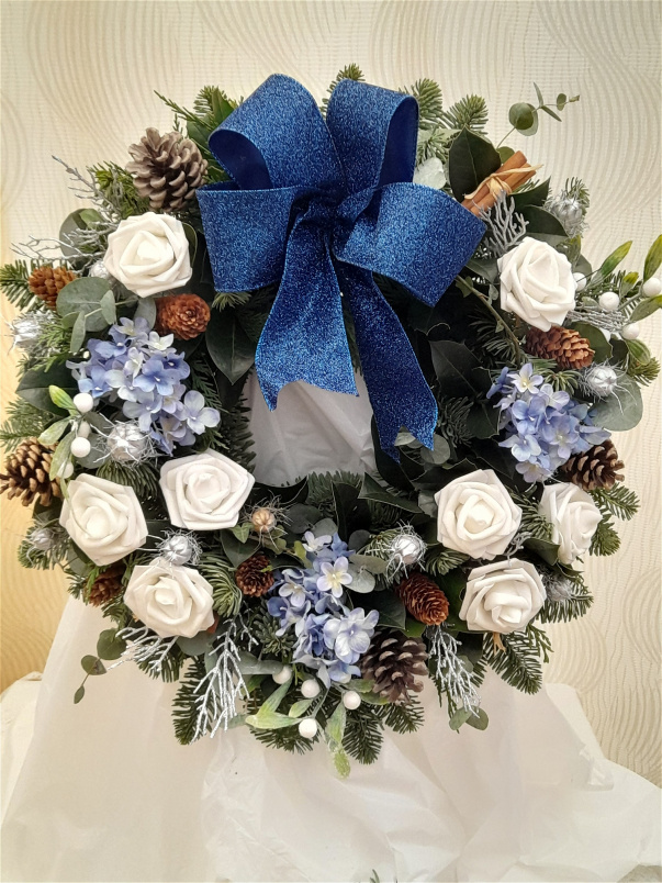 Christmas Wreaths | Nationwide Delivery | Blue and White Christmas Wreath