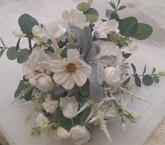 Artificial Wedding Bouquets | Artificial wedding bouquet . WHITE