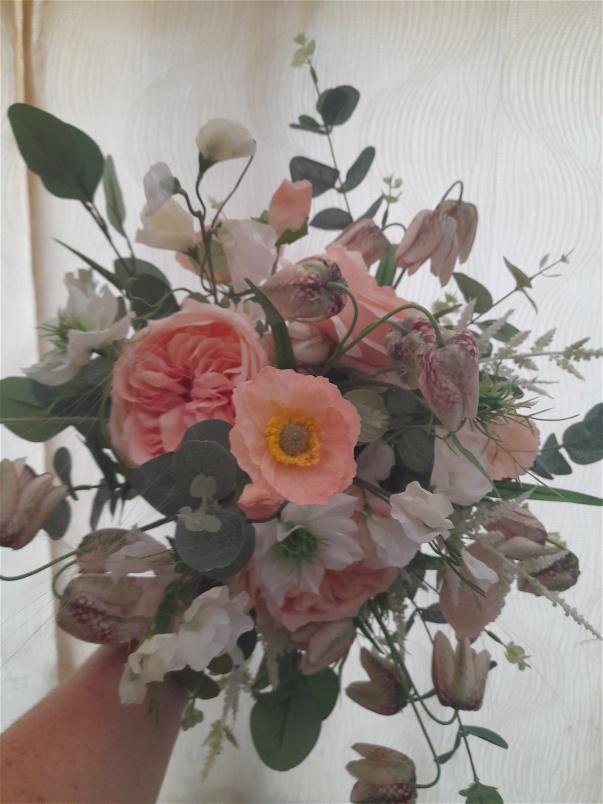Artificial Wedding Bouquets | Artificial wedding bouquet. WHITE AND PEACH
