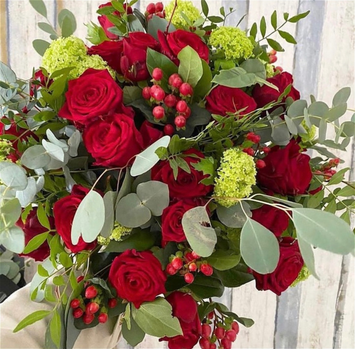 Valentines | Ultimate red rose bouquet