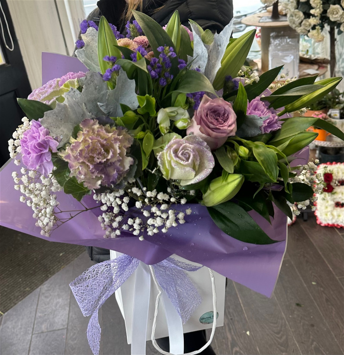 Bouquets | βChoose Your Colourβ