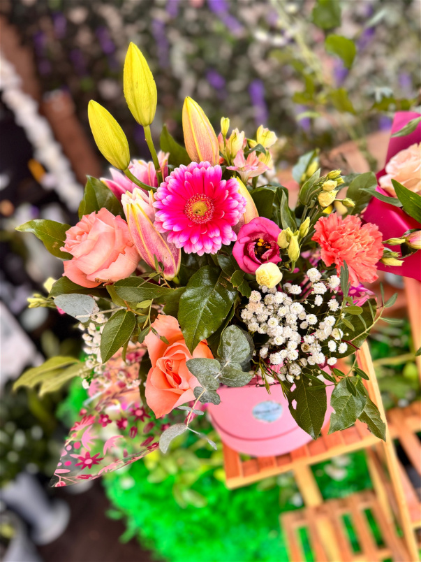 Hatboxes | Mother's Day | Florist choice hatbox