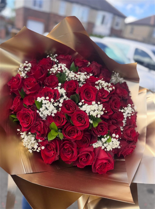Bouquets | Roses | Luv you