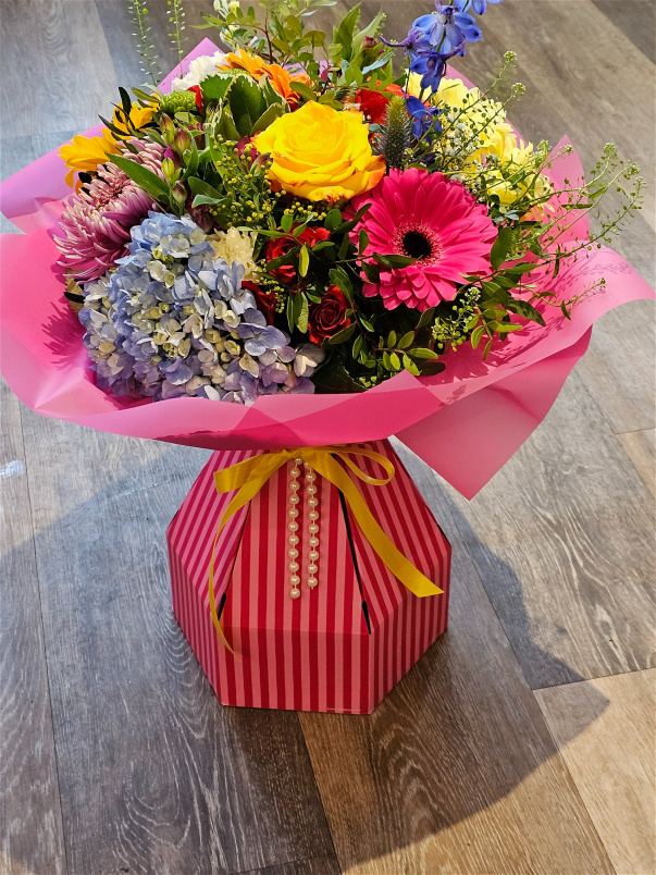 Floral Boxes (in water) | Mother's Day | Valentines | Maxi Aqua box