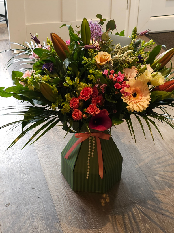 Floral Boxes (in water) | Deluxe Aqua Bouquet