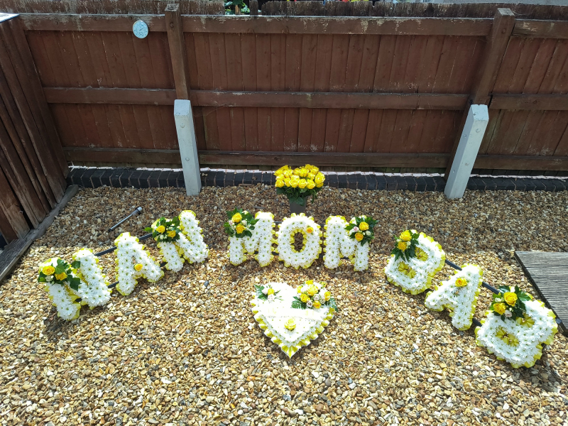 L&L Blooms | Dudley | Funeral