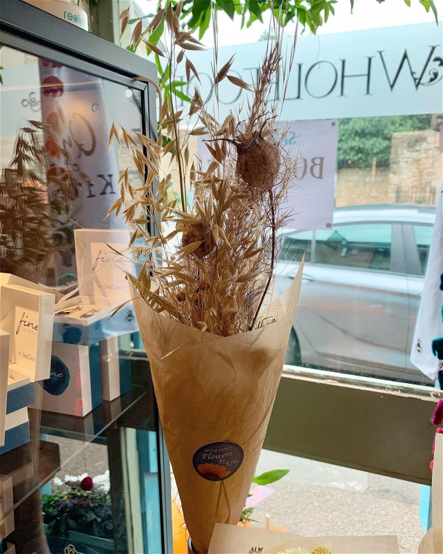 Dried Flowers | Dried Flower Bouquets / Buttonholes / Hairpieces